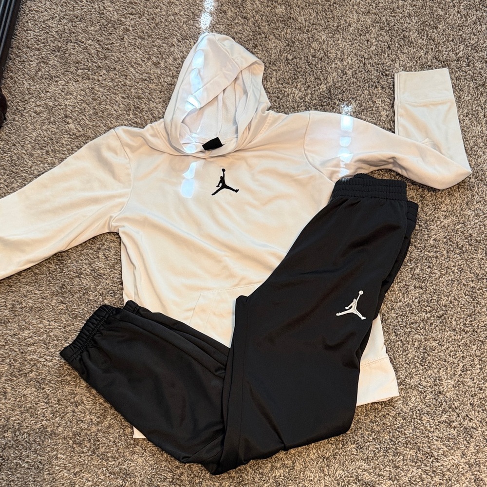 Jordan white Hoodie with Black Joggers